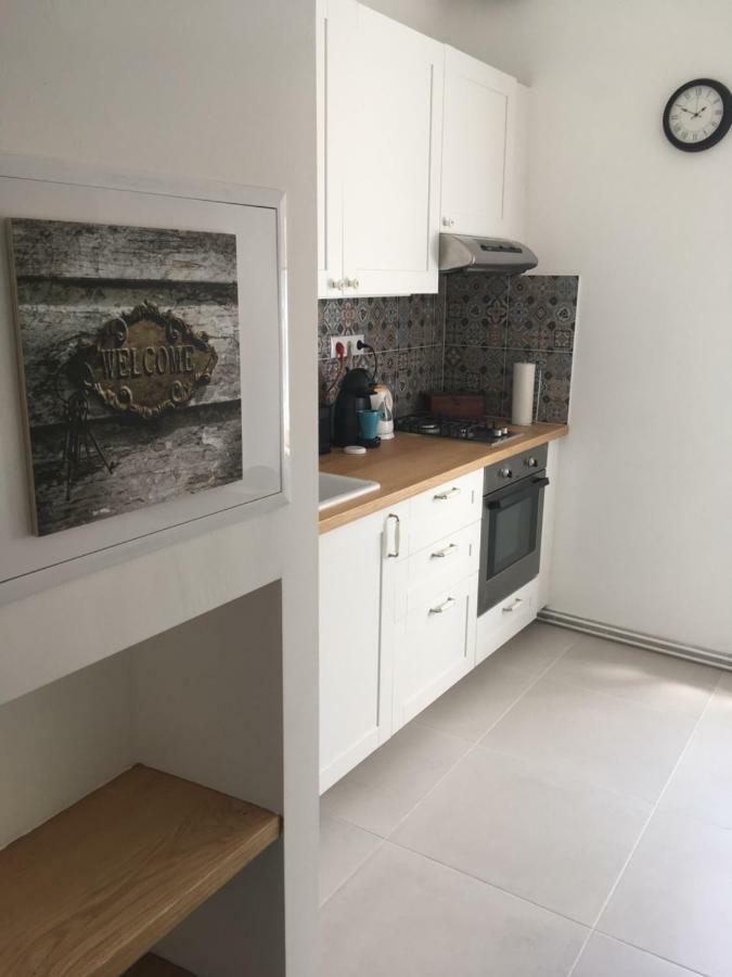 Enjoy Apartman Шопрон Екстериор снимка