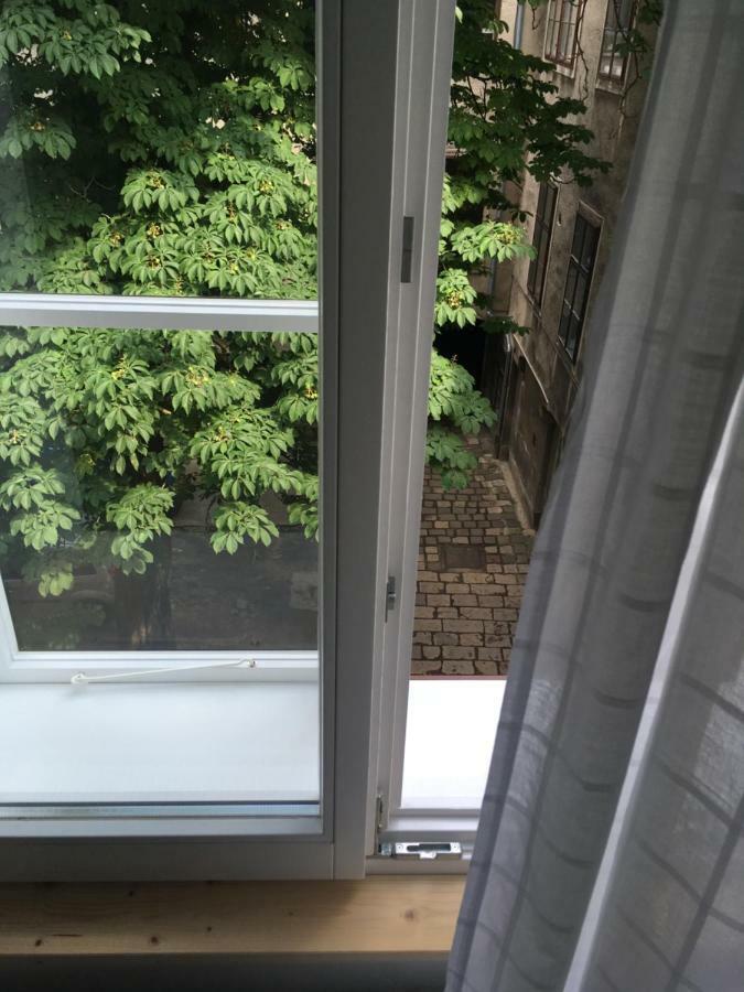 Enjoy Apartman Шопрон Екстериор снимка